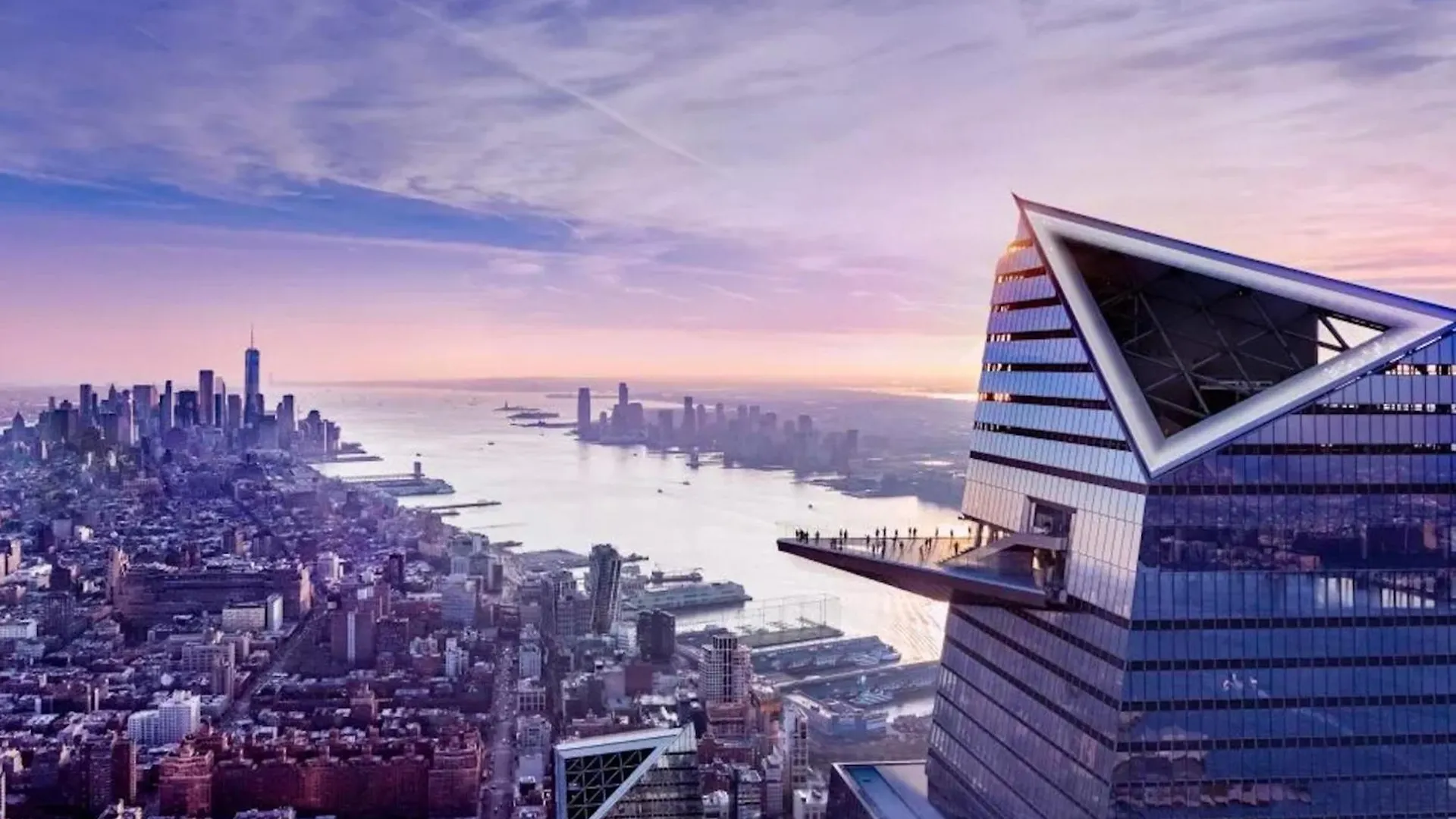 Stay Steps To Times Square, Beyond The Edge, Empire State Building & More! New York