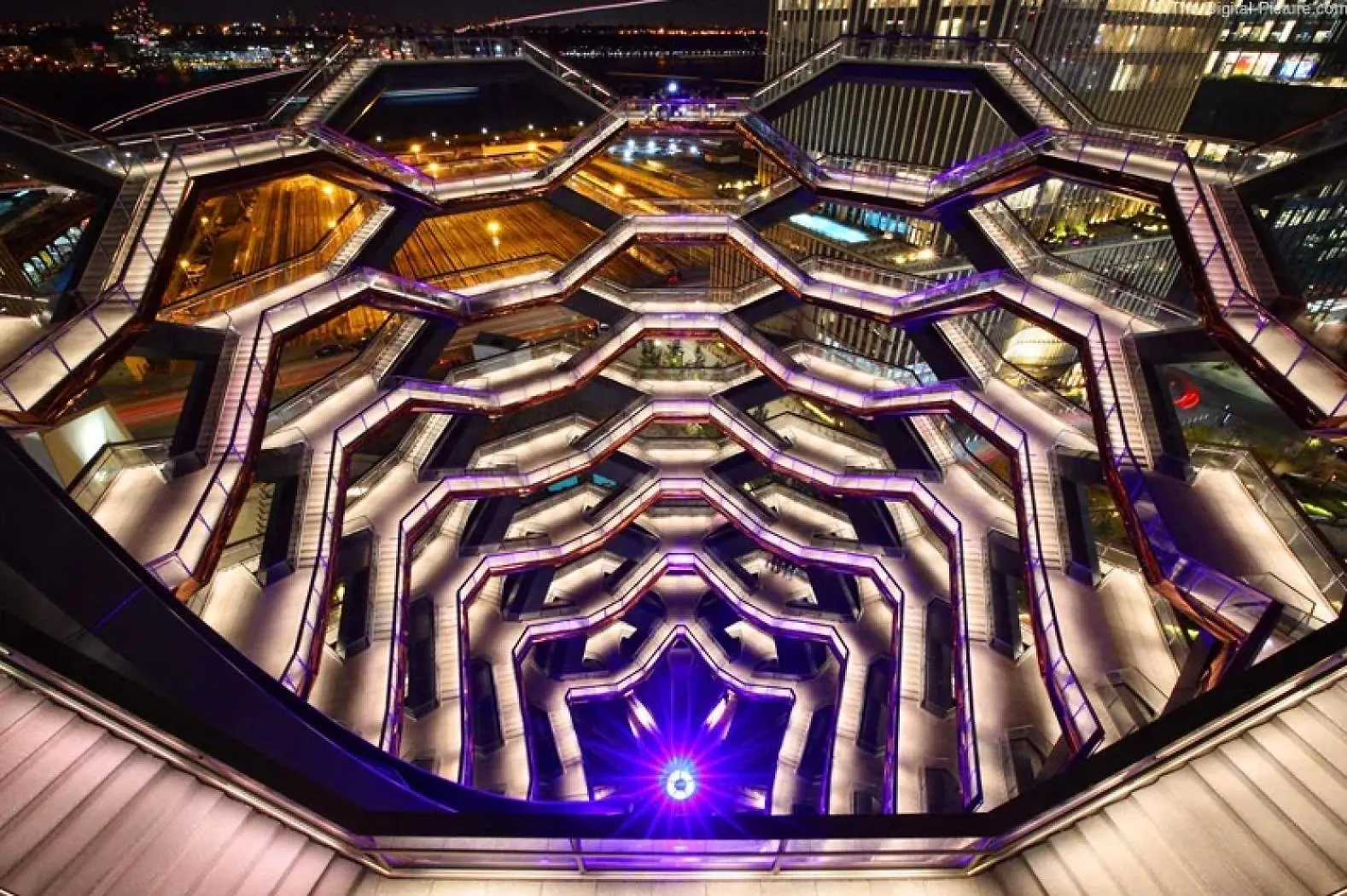 Stay Steps To Times Square, Beyond The Edge, Empire State Building & More! New York United States