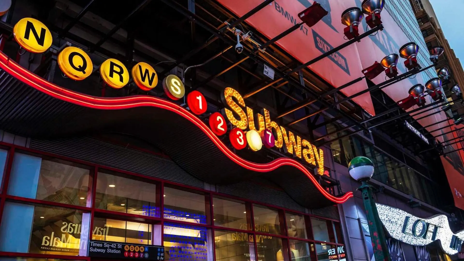 Stay Steps To Times Square, Beyond The Edge, Empire State Building & More! New York Apartmán