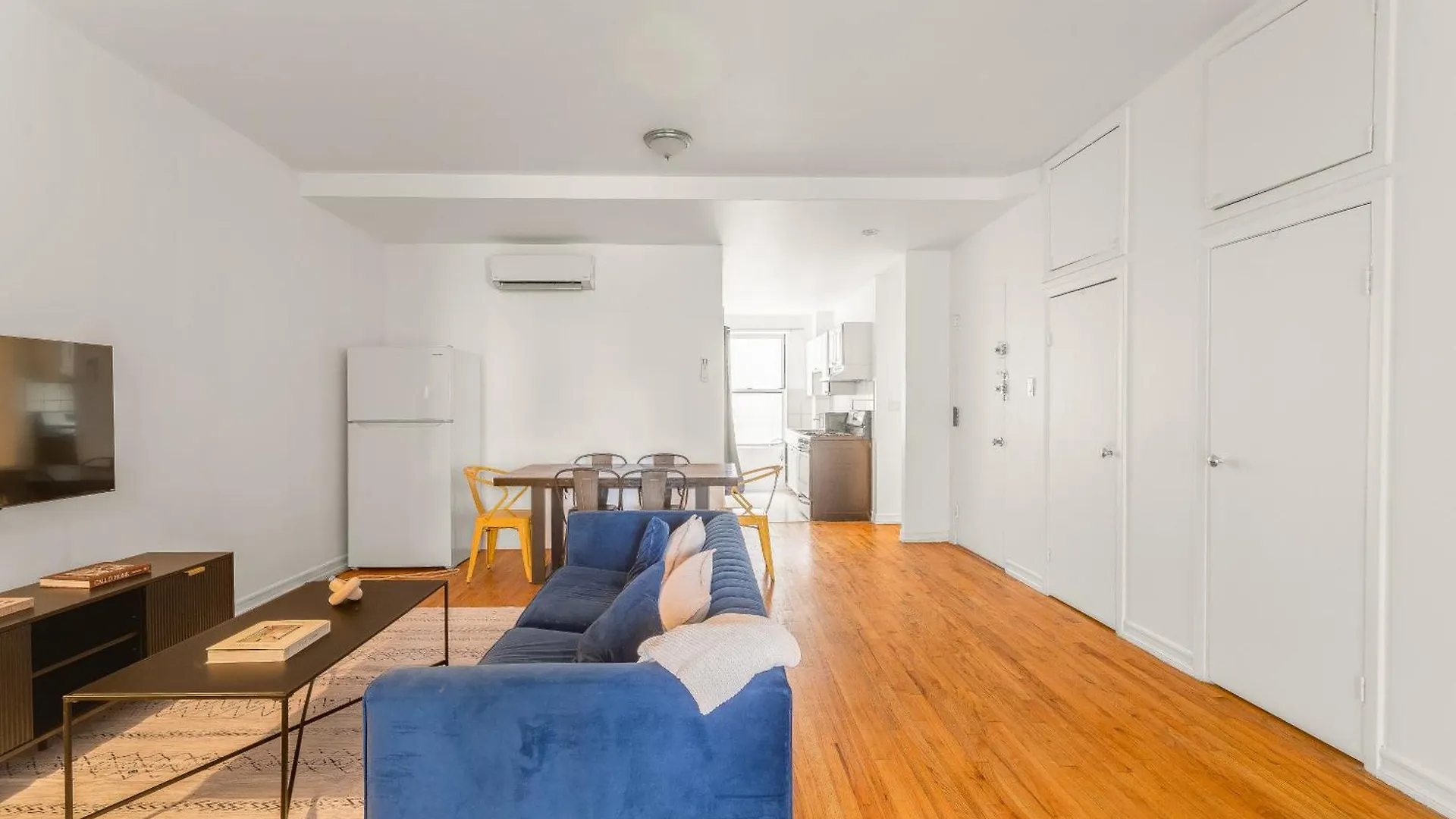 Stay Steps To Times Square, Beyond The Edge, Empire State Building & More! New York USA